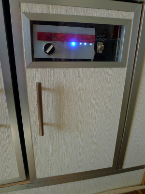 ホースを通す穴2